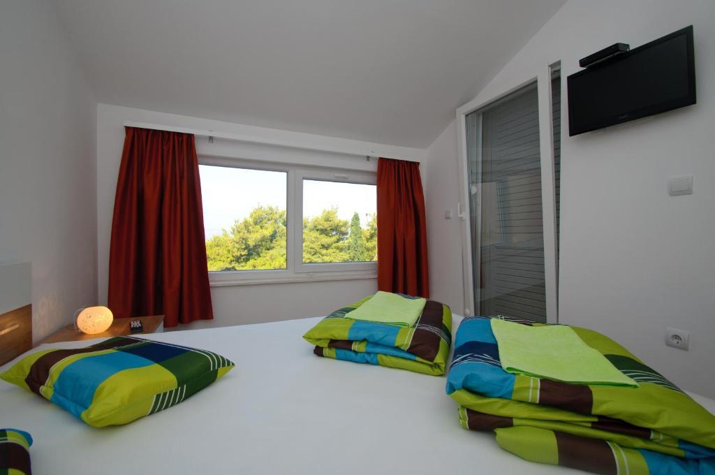 Apartments Villa Natali - Heating Pool Трогир Номер фото