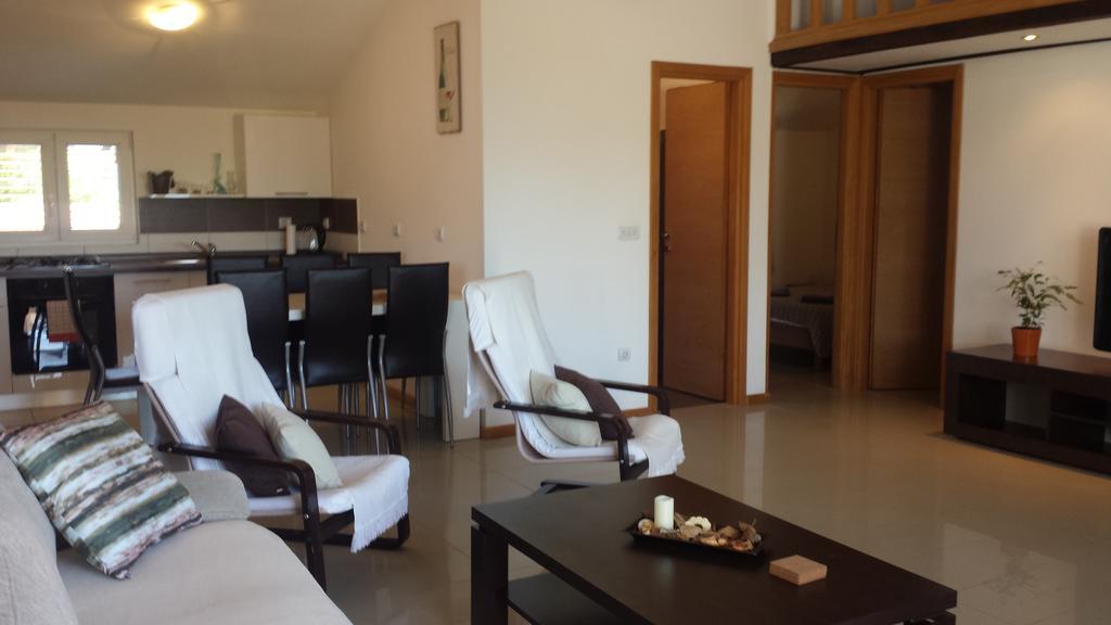 Apartments Villa Natali - Heating Pool Трогир Экстерьер фото
